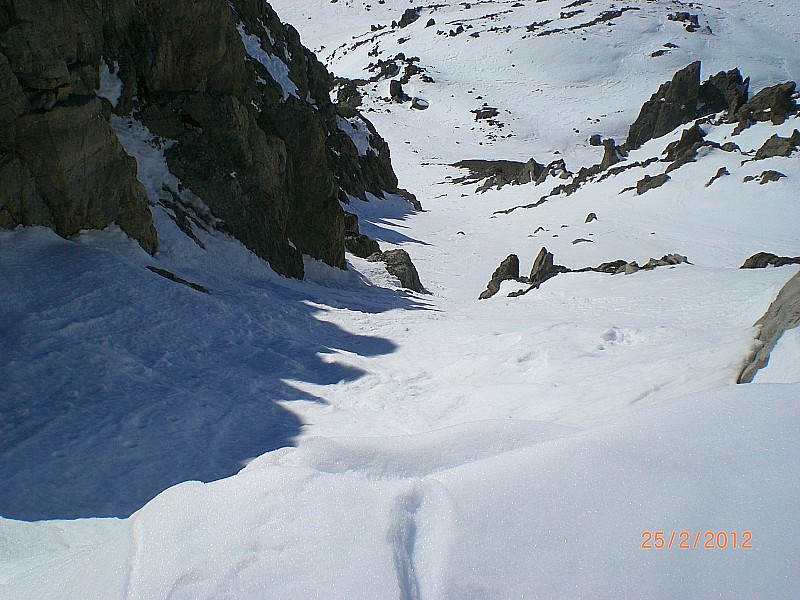 #4 Roche Colombe : Effectivement le couloir est en bonnes conditions. Roche Colombe : Effectivement le couloir est en bonnes conditions.