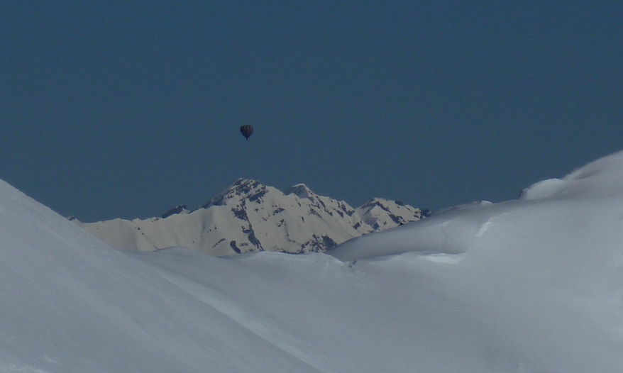 #4 Grand Arc : Montgolfière au dessus des Aravis Grand Arc : Montgolfière au dessus des Aravis