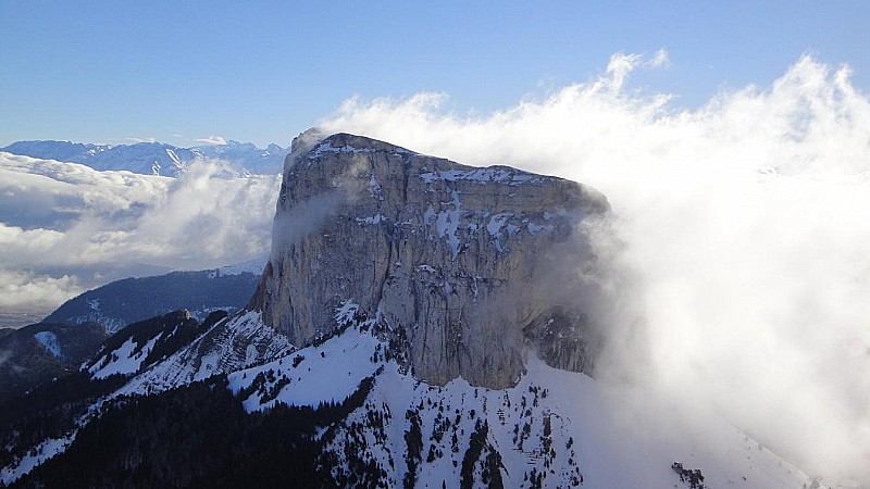 #4 Mont Aiguille : Ca commence à tourner au beau Mont Aiguille : Ca commence à tourner au beau