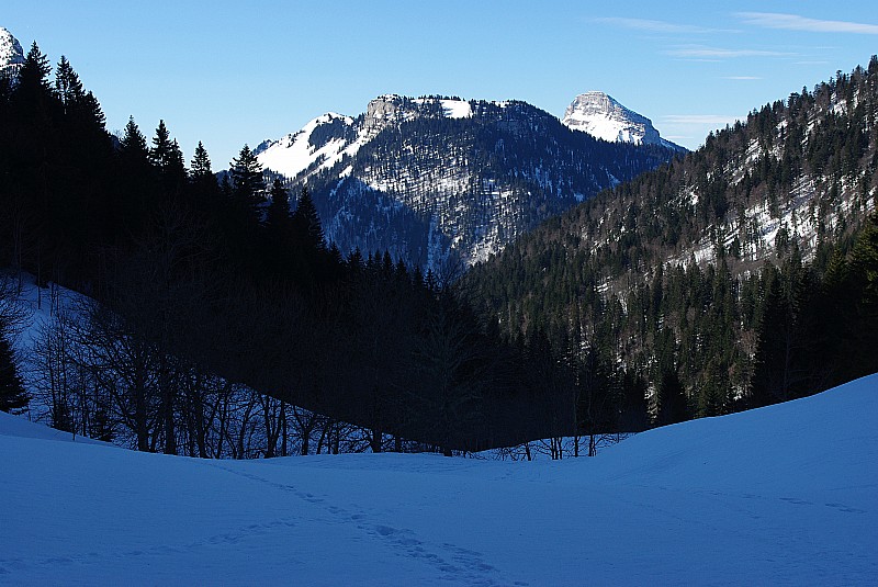 #2 Chamechaude : Posé sur le Col de la Saulce Chamechaude : Posé sur le Col de la Saulce