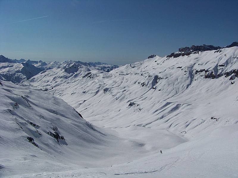 #6 Traversée Aiguilles rouges : Versant Diosaz du col de Saleton, sauvage mais assez fréquenté par les randonneurs. Traversée Aiguilles rouges : Versant Diosaz du col de Saleton, sauvage mais assez fréquenté par les randonneurs.