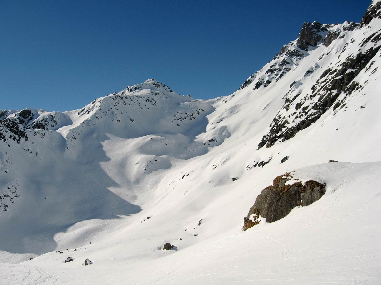 #2 Vallon de la Charbonnière : bonne poudre dans ce vallon Vallon de la Charbonnière : bonne poudre dans ce vallon