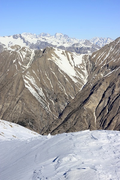 #2 vue du sommet : Ailefroide, pic sans nom et Pelvoux au loin vue du sommet : Ailefroide, pic sans nom et Pelvoux au loin