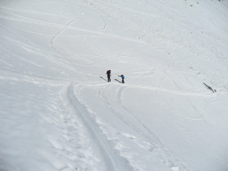#4 Col des Peygus : difficile de cramponner sur cette trace gelée. Col des Peygus : difficile de cramponner sur cette trace gelée.
