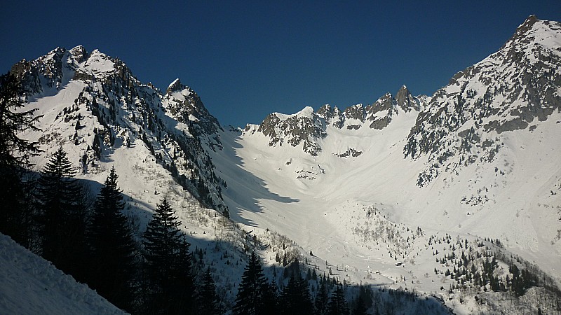 #1 Clochers Pères : Les rochers de la Barme et le col de la Pierre Clochers Pères : Les rochers de la Barme et le col de la Pierre