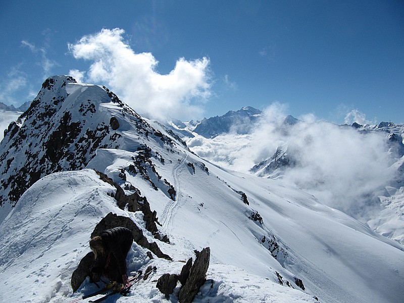 #3 Bel Oiseau : et le massif du Mont Blanc. Les nuages montent. Bel Oiseau : et le massif du Mont Blanc. Les nuages montent.