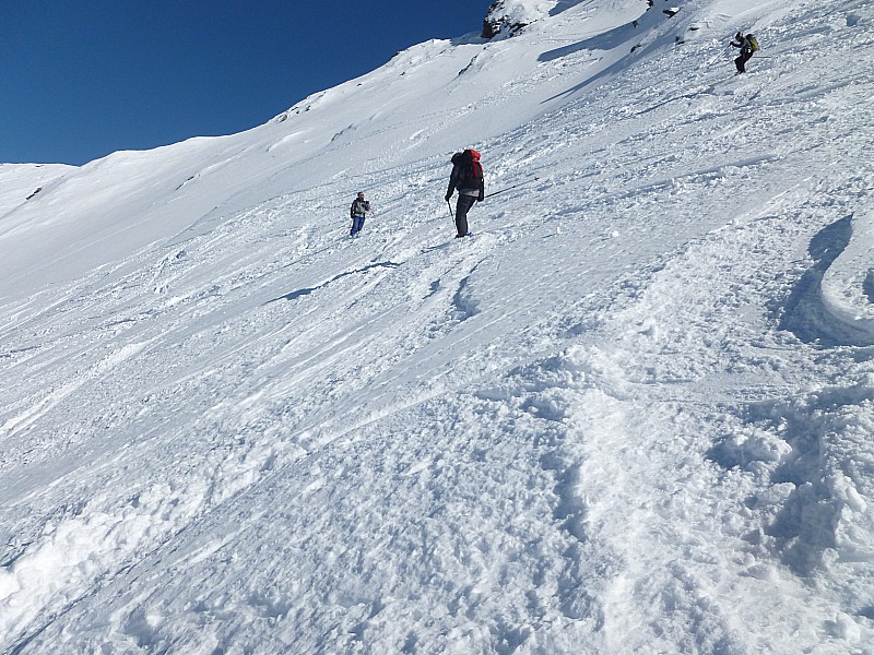 #7 dans la pente : Neige froide mais tracée dans la pente : Neige froide mais tracée