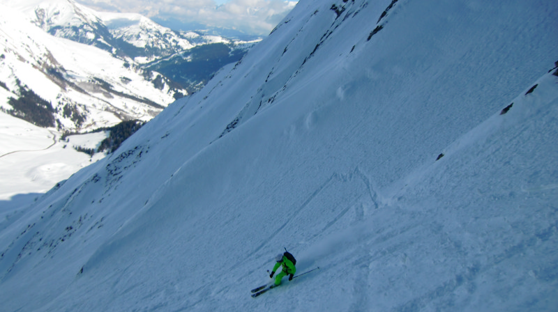 #8 Couloir du Chateau : Neige pas pire sur le haut Couloir du Chateau : Neige pas pire sur le haut