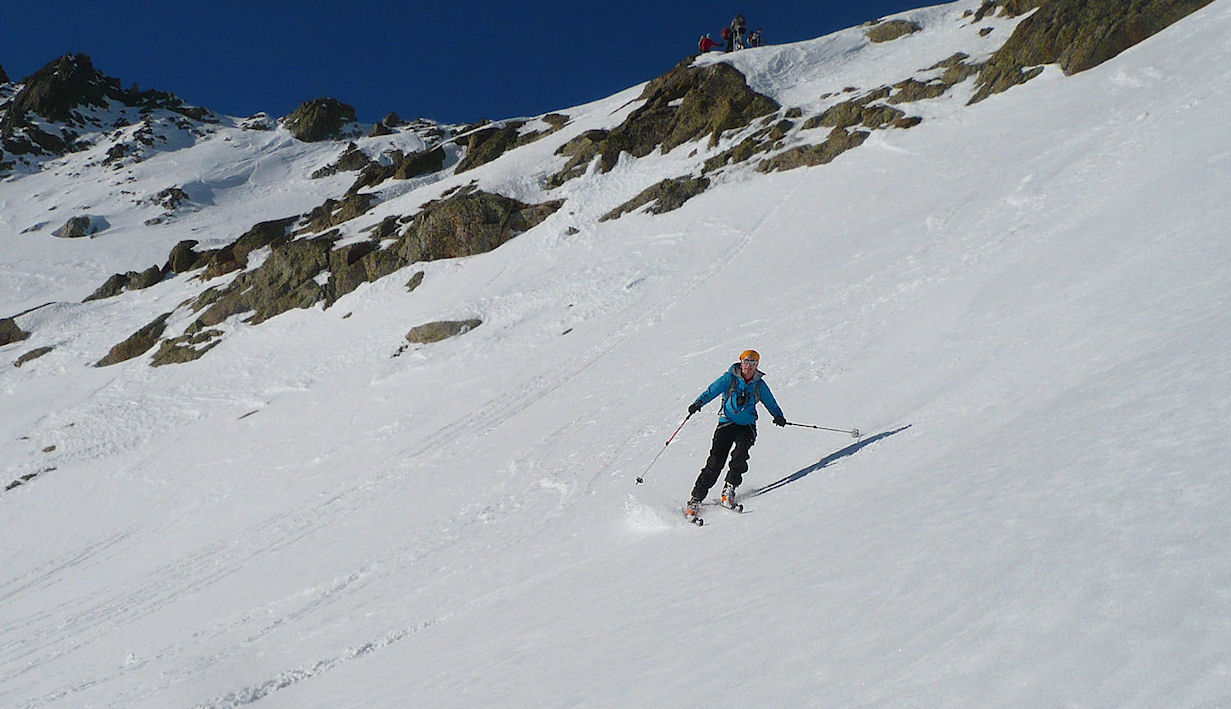#1 Tour du Malinvern : Aurélie dans la descente vers le lac "di Valescura" Tour du Malinvern : Aurélie dans la descente vers le lac "di Valescura"