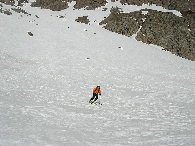 #8 ROCHE COLOMBE : descente agréable en neige de printemps ROCHE COLOMBE : descente agréable en neige de printemps