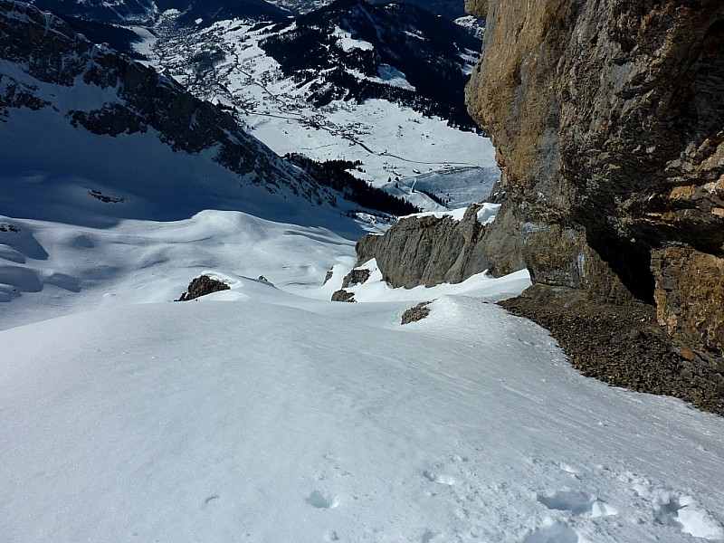 #5 Couloir W : Haut de la descente. Couloir W : Haut de la descente.