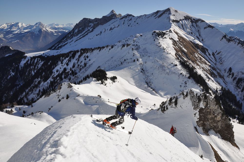 #19 Face Est : Bon ski pour Totof, un peu plus bas Face Est : Bon ski pour Totof, un peu plus bas