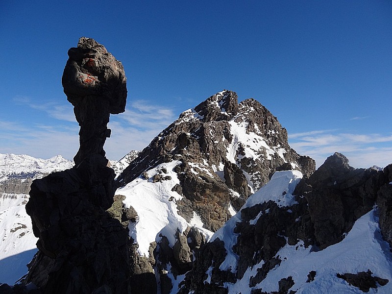 #1 Roche Supendue : Gravitationnellement beau... Roche Supendue : Gravitationnellement beau...