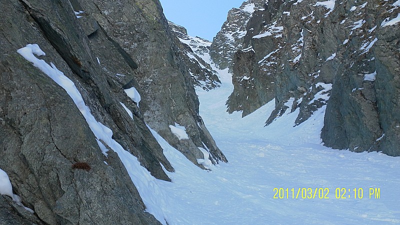 couloir principal : vue depuis le bas, mais au dessus de la cascade de glace.