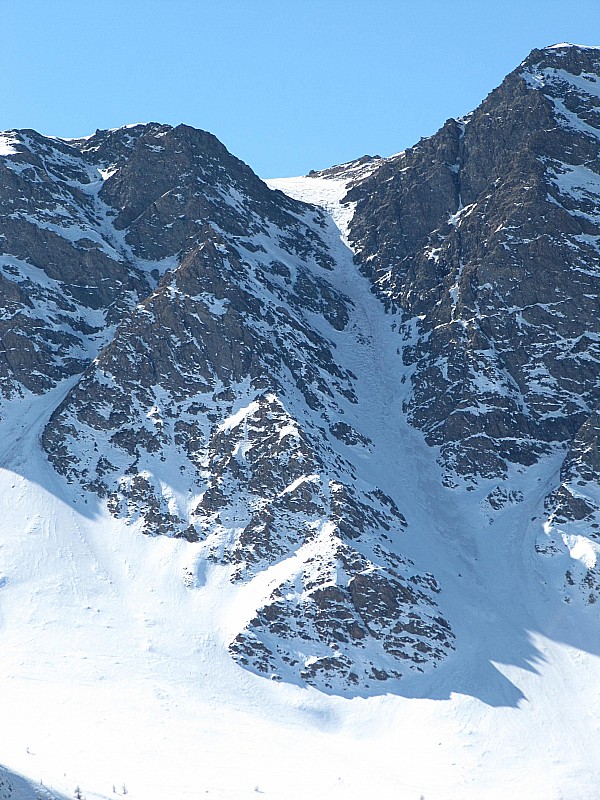 #6 couloir nord de Chateau Renard : bof ....ça fait pas rêver ! couloir nord de Chateau Renard : bof ....ça fait pas rêver !