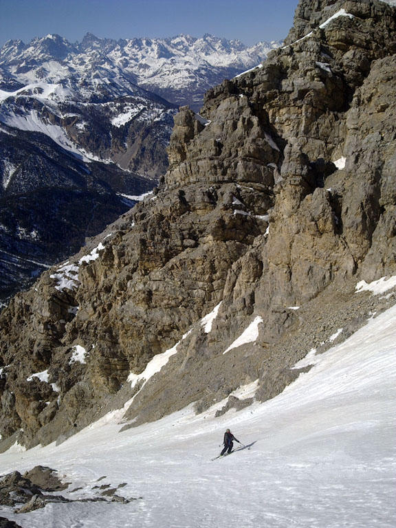 #12 Couloir SW de Chaude Maison : toujours cette superbe ambiance Couloir SW de Chaude Maison : toujours cette superbe ambiance