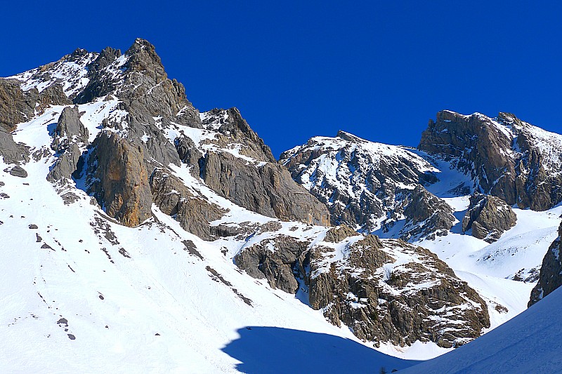 #6 Le Viso des Guillestrois : La Font Sancte vue de prés Le Viso des Guillestrois : La Font Sancte vue de prés