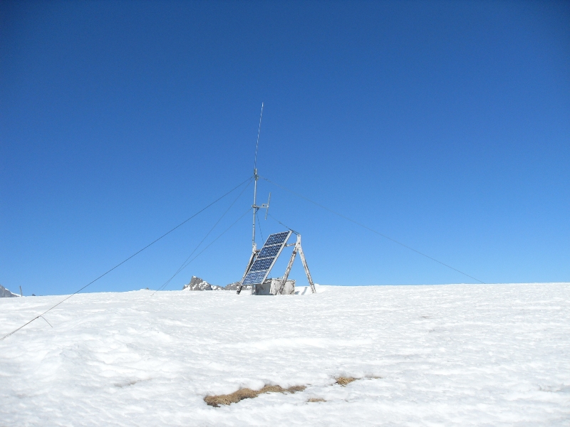 #4 Cime de la Condamine : relai radio du secours en montagne Cime de la Condamine : relai radio du secours en montagne