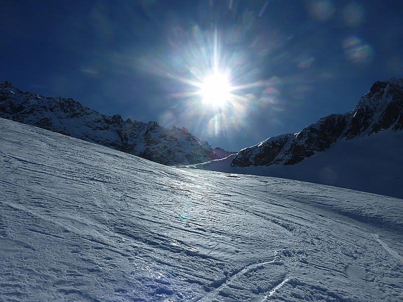 #16 dans la remontée à Comberousse : plein soleil et neige changeante dans la remontée à Comberousse : plein soleil et neige changeante