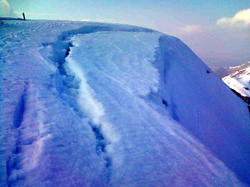 #7 Directe du Ferrand : Attention corniche qui demande à partir... Directe du Ferrand : Attention corniche qui demande à partir...