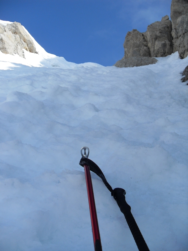 #2 Roche Colombe : dernière partie du couloir, sortie sous la corniche. Roche Colombe : dernière partie du couloir, sortie sous la corniche.