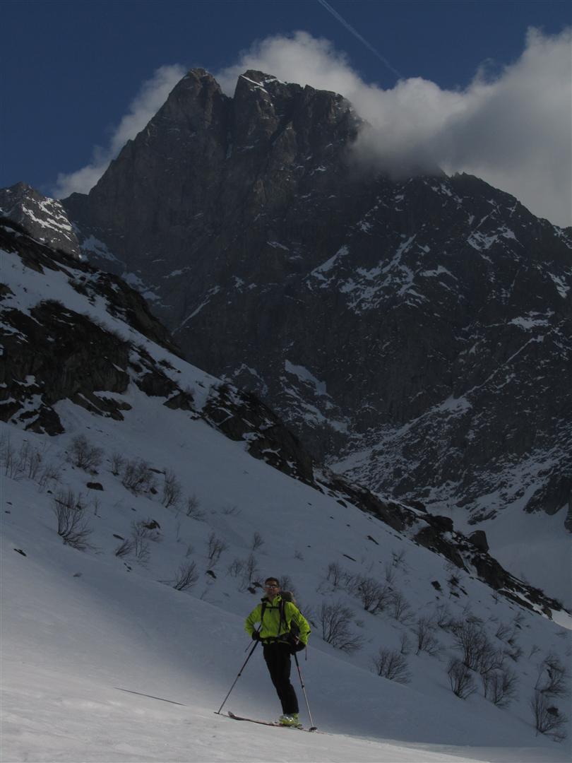 #11 à la descente : vue sur la face NO de l à la descente : vue sur la face NO de l'Olan