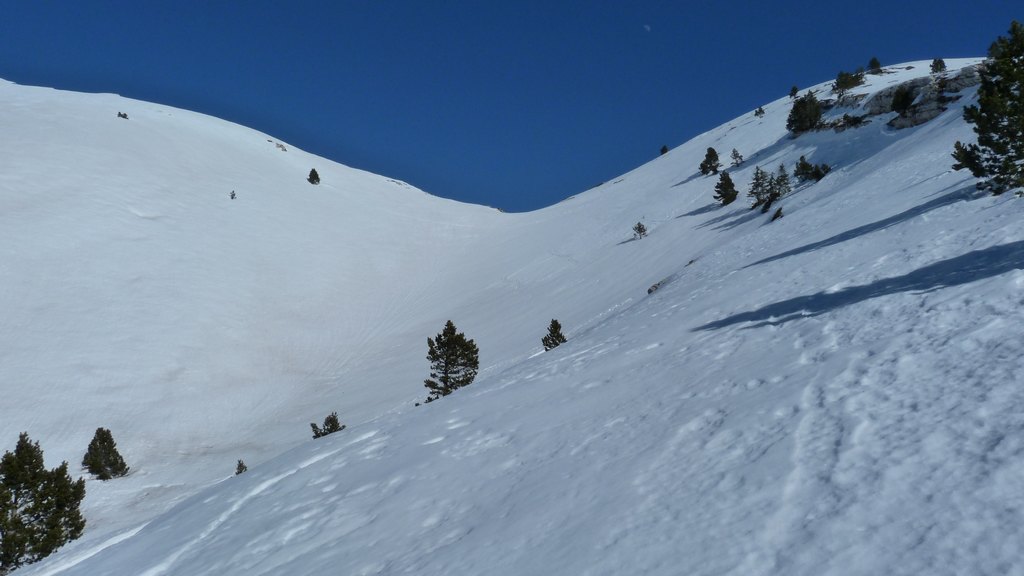 #6 Vers les crêtes : Bon enneigement Vers les crêtes : Bon enneigement