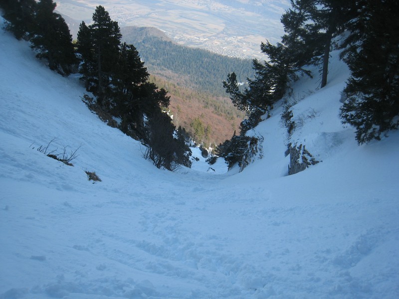 #21 La virgule : Neige trafolée, ski moyen La virgule : Neige trafolée, ski moyen