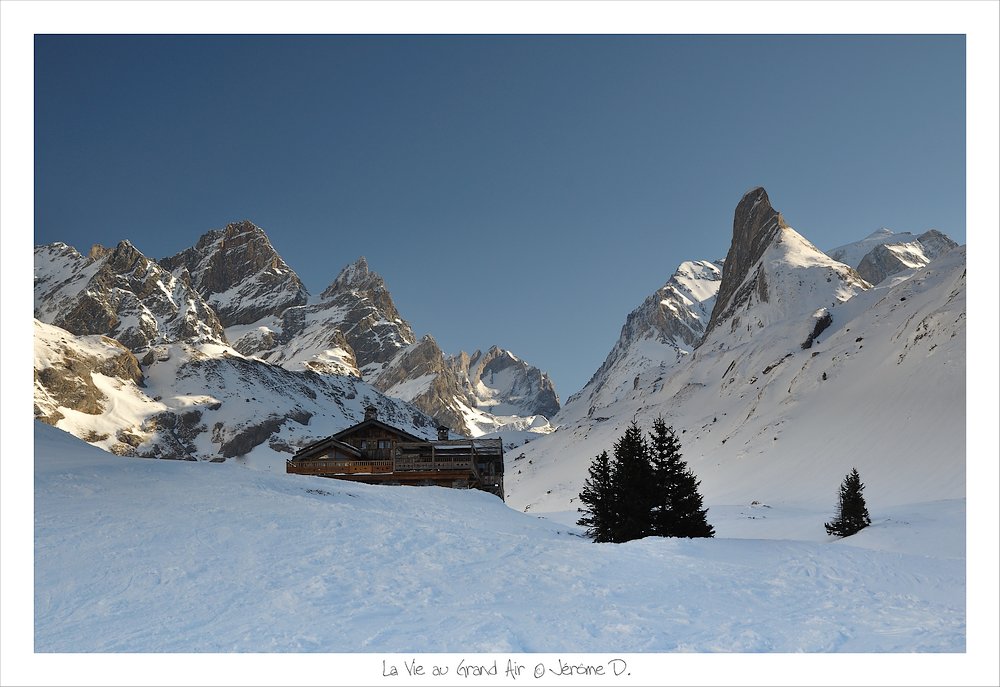 #3 refuge : dommage que les pistes soient si proches... refuge : dommage que les pistes soient si proches...