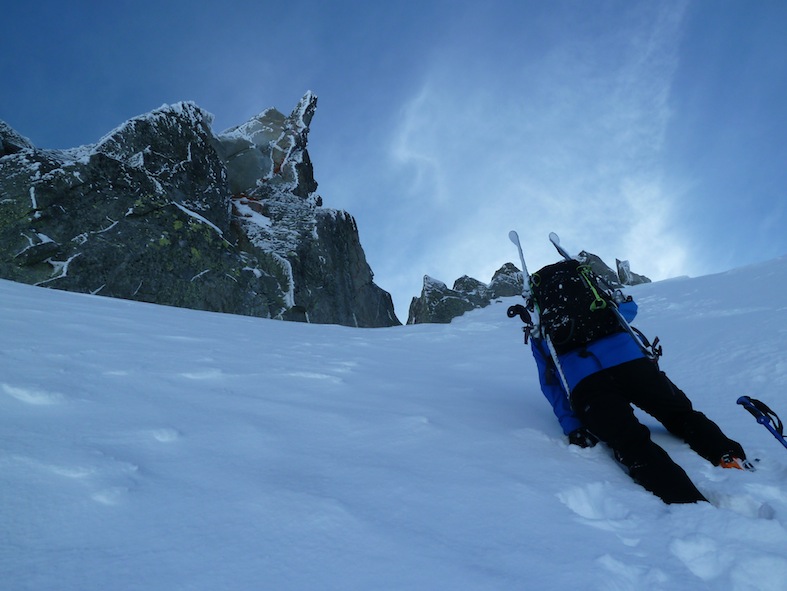 #3 direction le sommet : Au dessus et à droite de l direction le sommet : Au dessus et à droite de l'écharpe