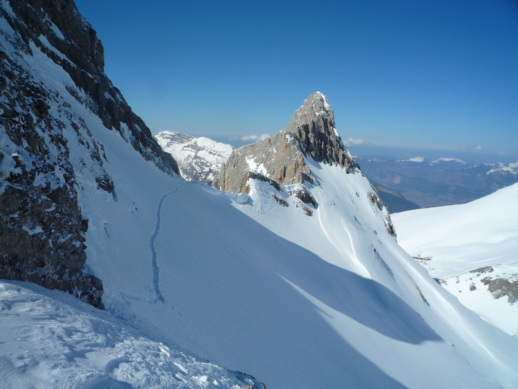 #15 Trou de la Pierre du Mt Blanc : le Col nord des Pointes Longues Trou de la Pierre du Mt Blanc : le Col nord des Pointes Longues