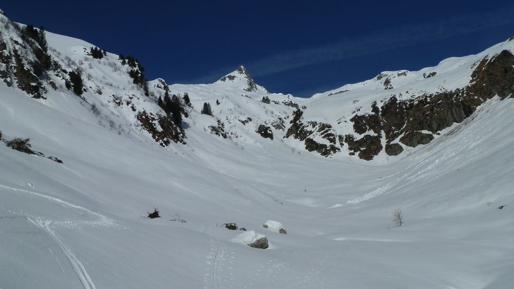 #1 Vers le sommet : Après le long plat, on arrive en vue de l Vers le sommet : Après le long plat, on arrive en vue de l'objectif