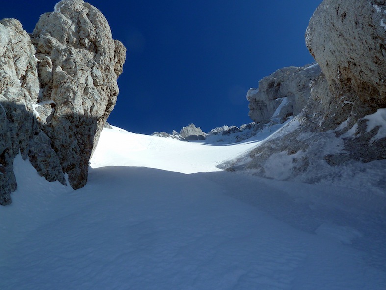#3 Entrée du couloir : On ne peut pas le louper Entrée du couloir : On ne peut pas le louper