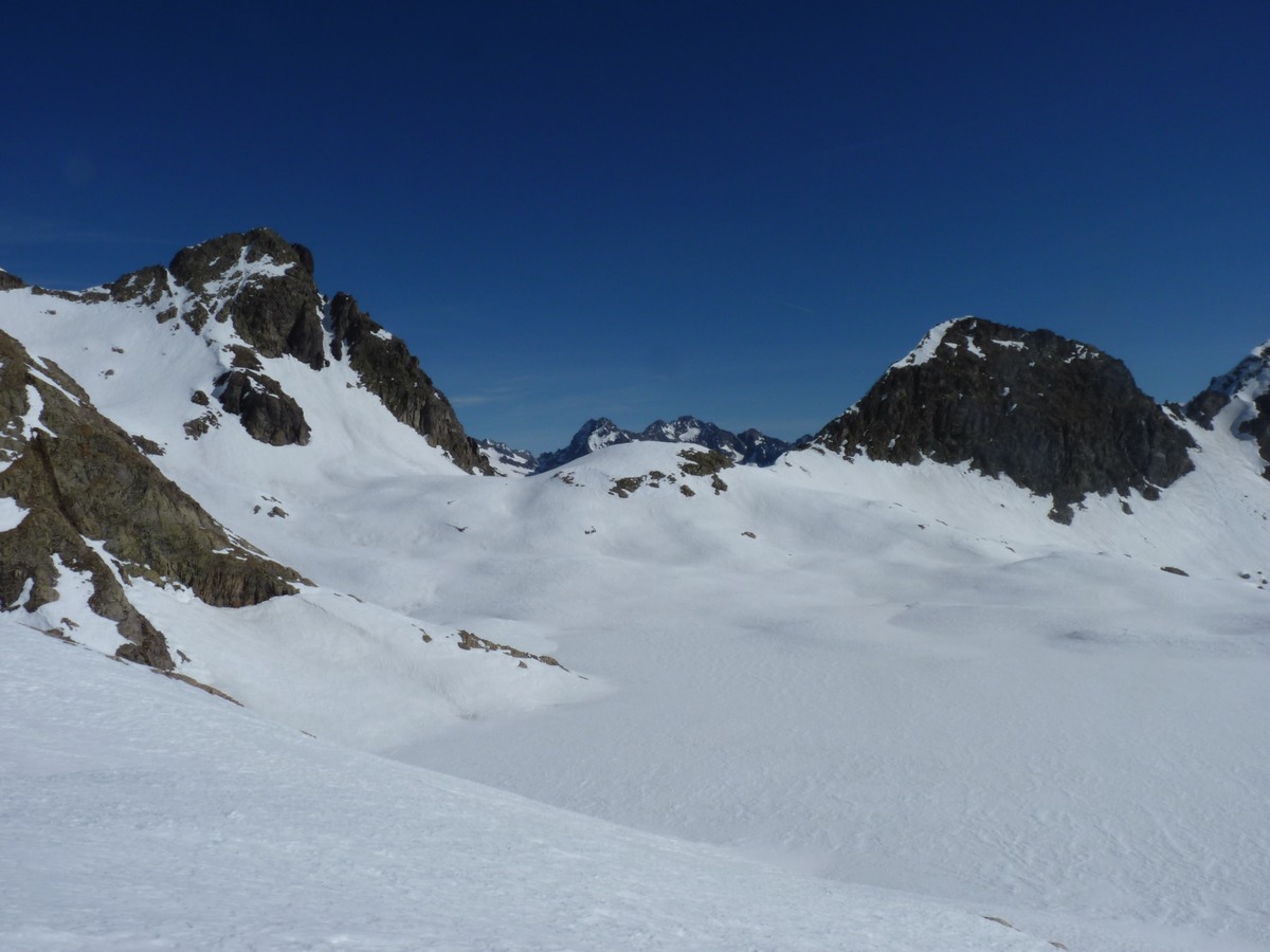 #8 Un des lac de Crupillouse : Avec l Un des lac de Crupillouse : Avec l'aiguille Fourchée et de Veyre