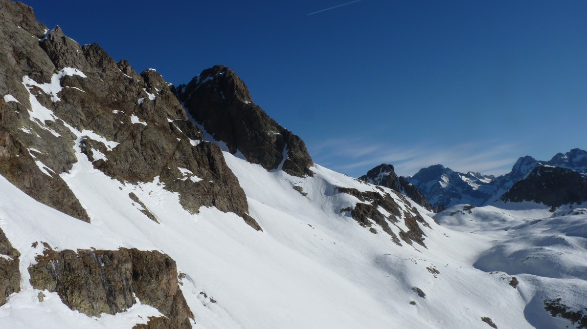 #1 Col des Lauzières : Apperçu du couloir à l Col des Lauzières : Apperçu du couloir à l'ombre