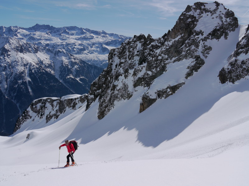 #3 sous le col : en arrière plan, les grandes Rousses, le vallon sous le col : en arrière plan, les grandes Rousses, le vallon
