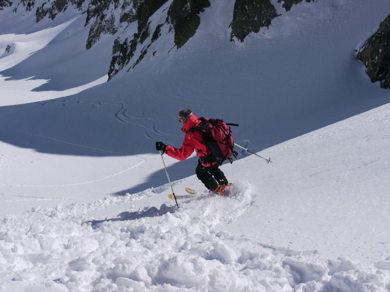 #6 un skieur intrépide : le départ du col n un skieur intrépide : le départ du col n'impressionne pas tout le monde...
