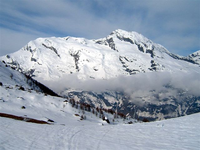 Mt Pourri et Dôme de la Sache : Depuis le vallon du Clou superbe vue en se retournant sur le Mont Pourri et le Dôme de la Sache