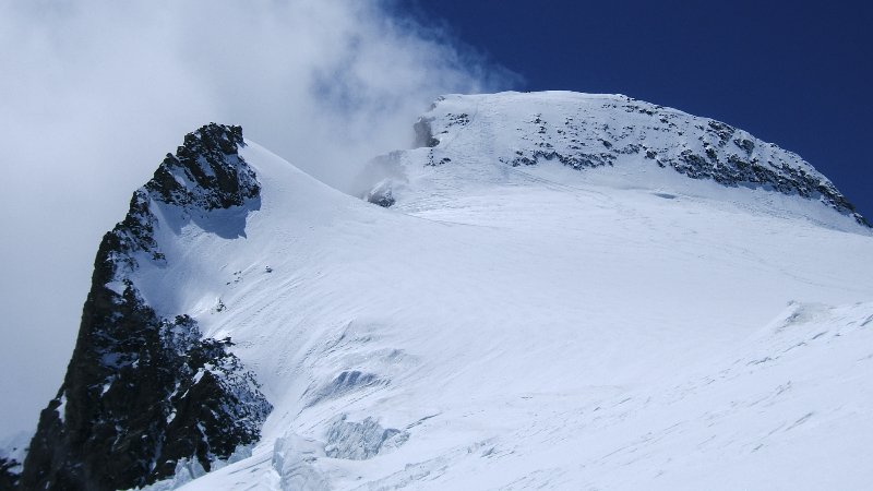 #1 sommet : sommet des Rouies , les 50 derniers mètres ont assez raides et se font mieux à pied, mais ça passe bien à la descente à ski sommet : sommet des Rouies , les 50 derniers mètres ont assez raides et se font mieux à pied, mais ça passe bien à la descente à ski