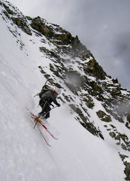 #2 NNE des Courtes : Philippe se lache, la neige est excellente. NNE des Courtes : Philippe se lache, la neige est excellente.