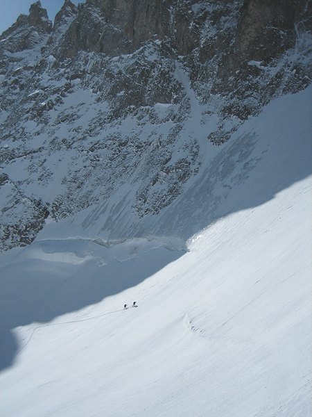 #4 L L'autre équipe : Arrivée au rappel, on retrouve l'autre équipe ;o)