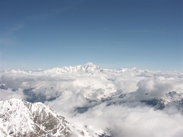 #4 Turia : Beau coup d Turia : Beau coup d'oeil sur le massif du Mt Blanc.