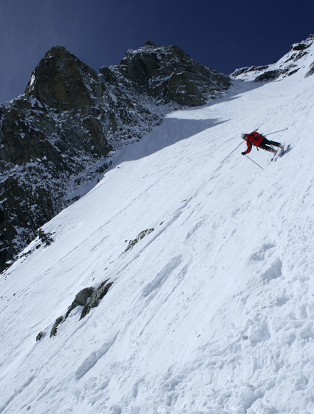 #8 Couloir NE des Cristaux : Toujours X, un peu au-dessus de la rimaye. Couloir NE des Cristaux : Toujours X, un peu au-dessus de la rimaye.