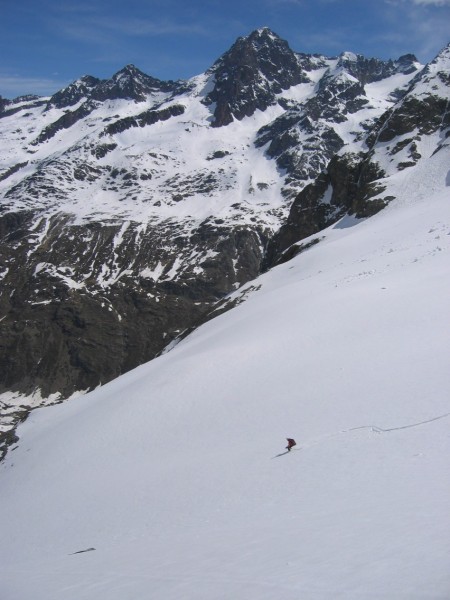 #4 Cours, Forrest... : On continue à se tailler vite fait, dans un pur style ski nautique comme on l Cours, Forrest... : On continue à se tailler vite fait, dans un pur style ski nautique comme on l'aime.
Mais tout n'est pas perdu..serait-ce l'objectif du lendemain au fond??
