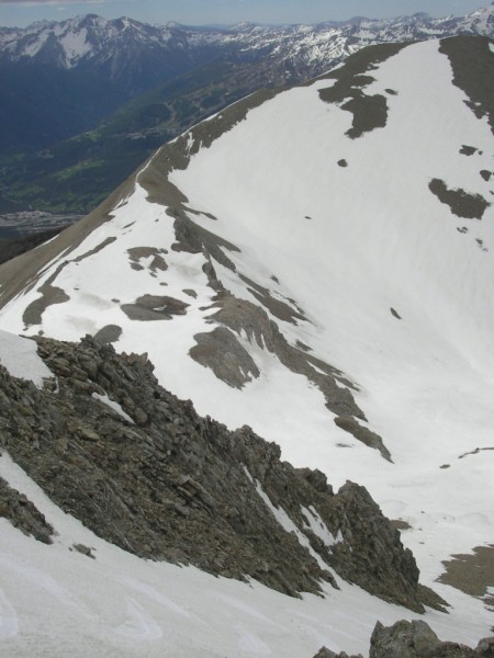 #4 Couloir Sud : Le Couloir Sud de la Tête de l Couloir Sud : Le Couloir Sud de la Tête de l'Aupet.
Au deuxième plan, le Rocher des Cailles