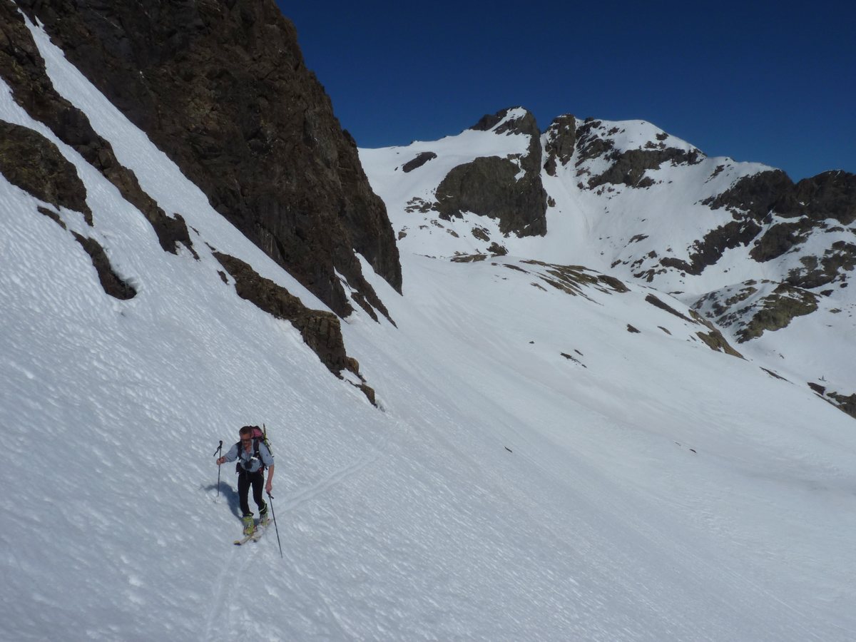 #10 Sortie du vallon de Mal Cros : Dernière montée pour atteindre le sommet Sortie du vallon de Mal Cros : Dernière montée pour atteindre le sommet