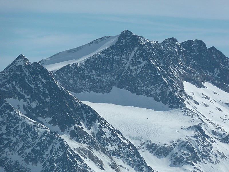 Du sommet du Rocher Blanc : L'Etendard : pas mal de glace apparemment
