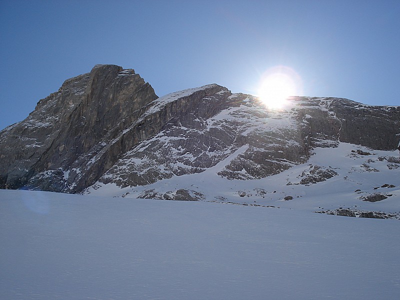 #10 Creux noir : Le soleil sort Creux noir : Le soleil sort