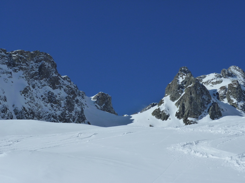 #2 Les Têtes à gauche et Rochers Bozon à droite Les Têtes à gauche et Rochers Bozon à droite