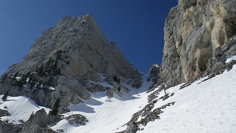 #6 Vue du couloir et la branche S : Pas mauvais du tout à skier... même très bon. Vue du couloir et la branche S : Pas mauvais du tout à skier... même très bon.